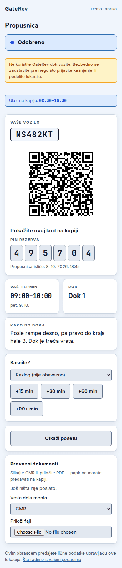 Propusnica vozača na telefonu, sa QR kodom koji se pokazuje na kapiji.